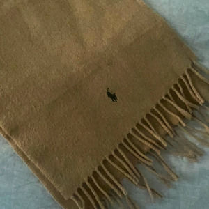 Polo Ralph Lauren scarf in Beige like new